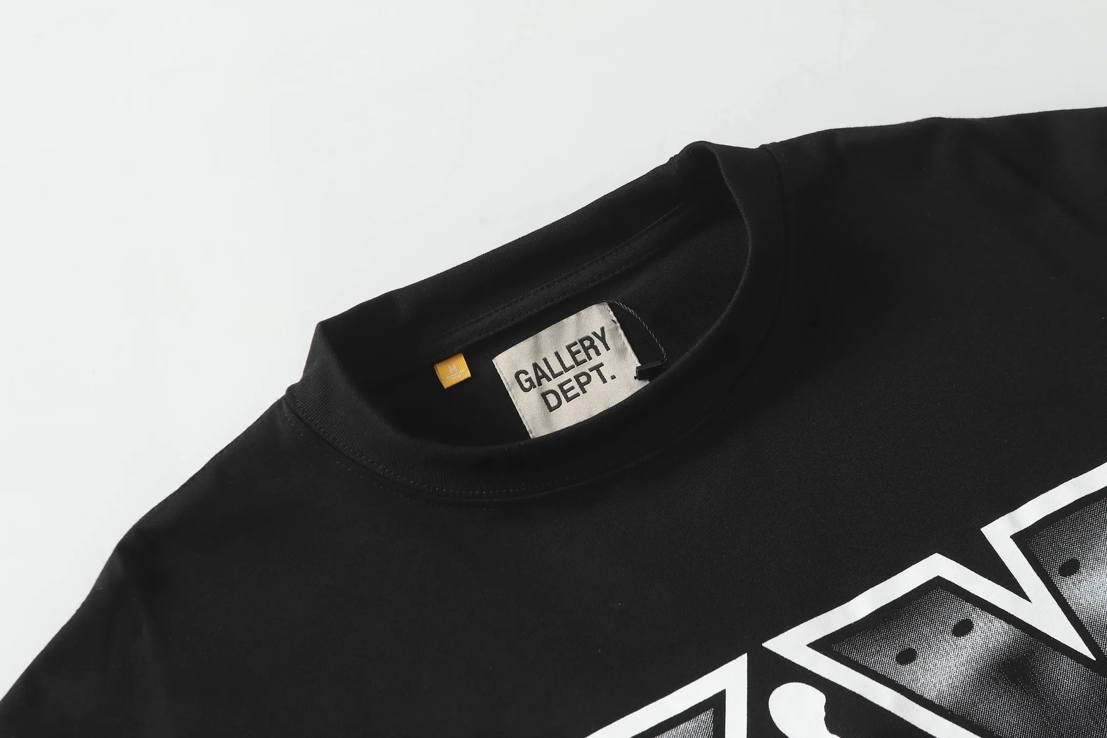 GALLERY.DEPT Summer new short-sleeved model number: D3321P104 Color: black white Size: S M L XL